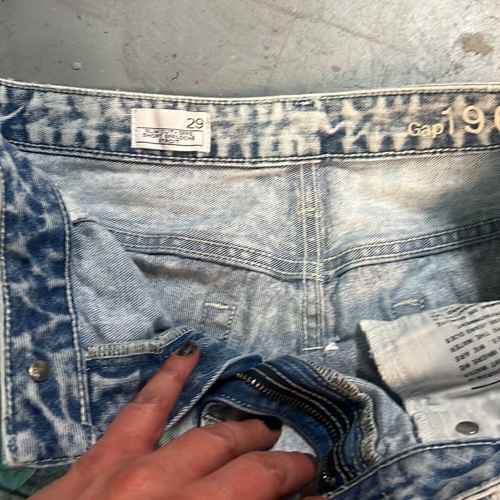 Size 29 Custom Handpainted GAP Patchwork Denim Shorts - Picture 4 of 4